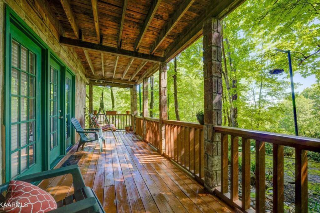 Villa Moonshine Manor-Pets Ok-W/D-Pool Table-Arcade-Hot Tub Gatlinburg Esterno foto