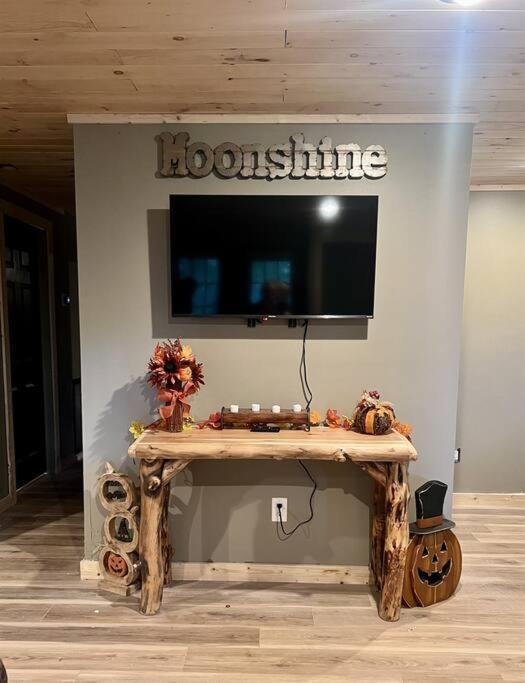 Villa Moonshine Manor-Pets Ok-W/D-Pool Table-Arcade-Hot Tub Gatlinburg Esterno foto